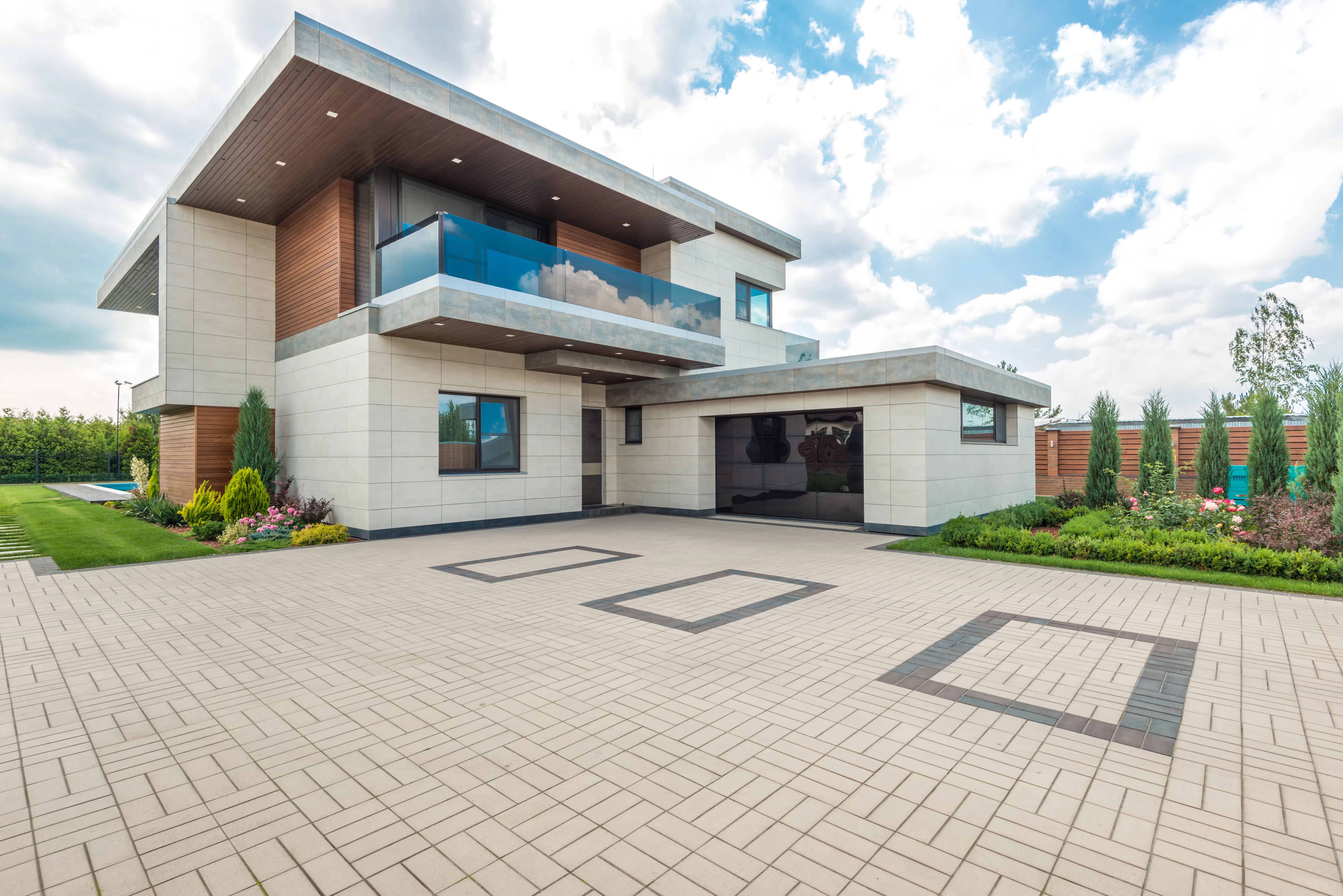 Residential garage door in Bloomington